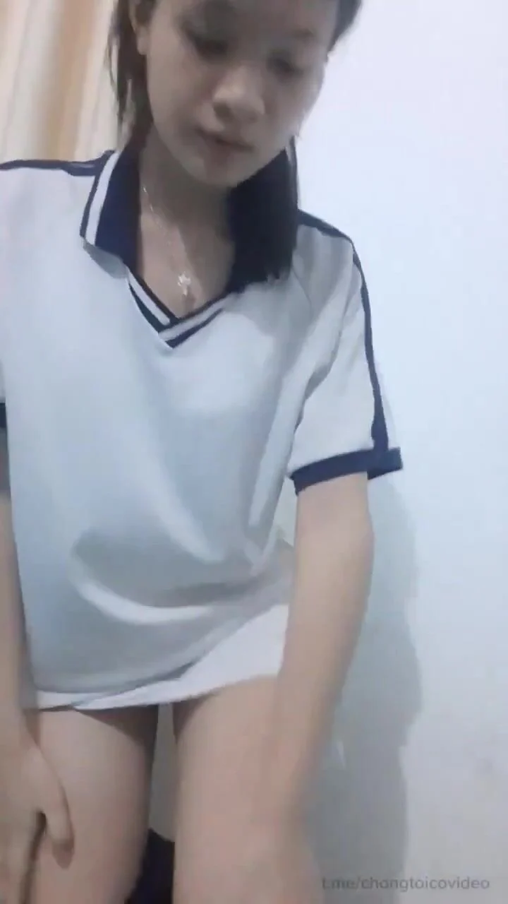 em-sinh-vien-2k5-khoe-lon-khoe-vu-truoc-khi-di-khi-giang